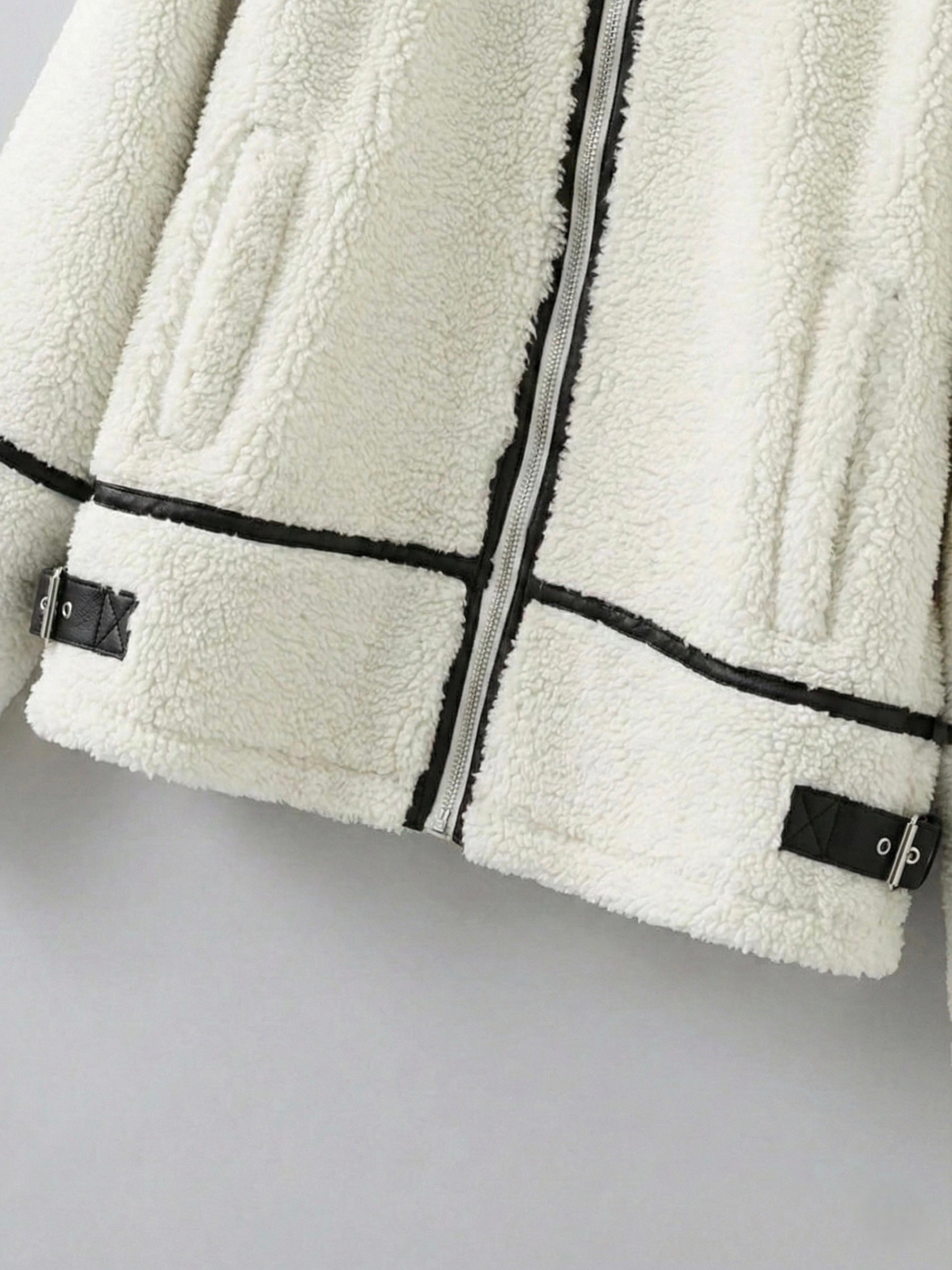 Mathilda | Veste zippée en fausse fourrure de mouton retournée