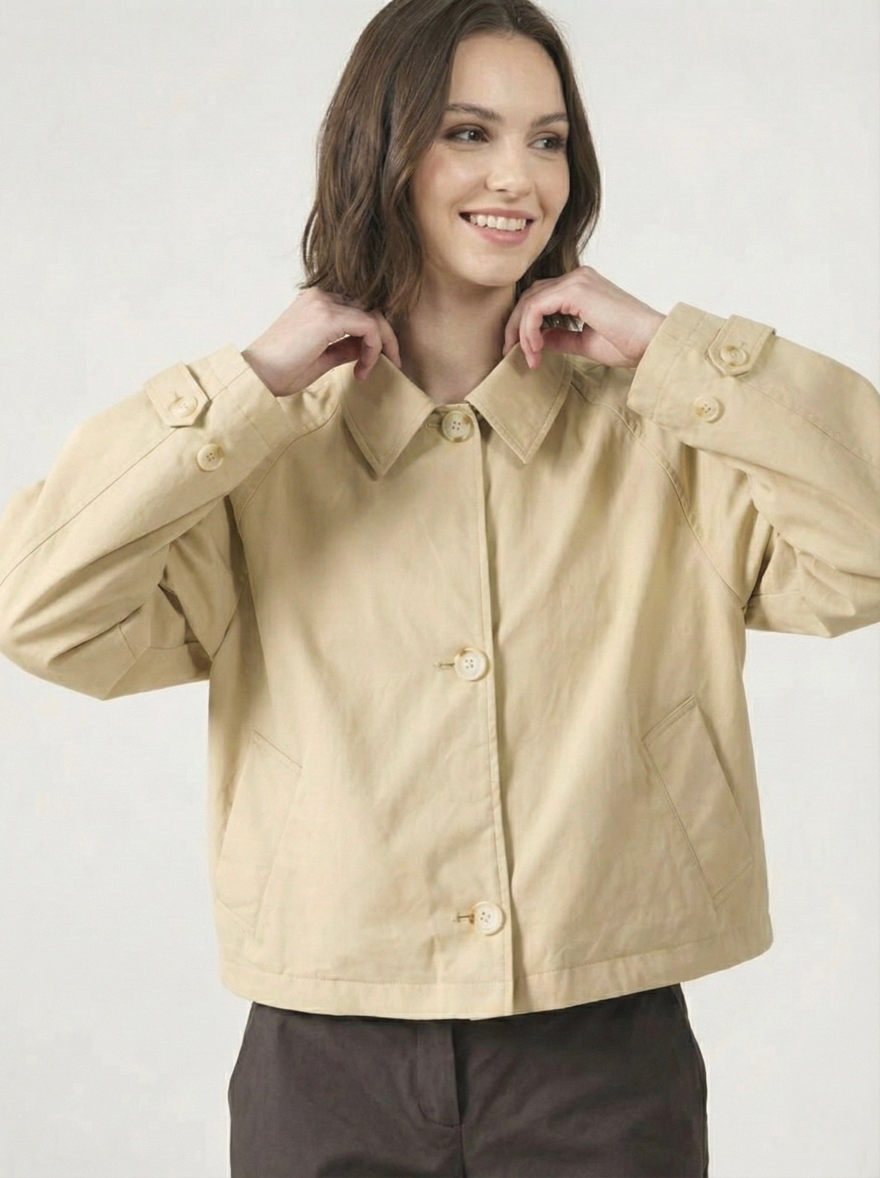 Dorothy | Double-Breasted Cropped Jacket