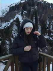 Jackie | Doudoune à col montant