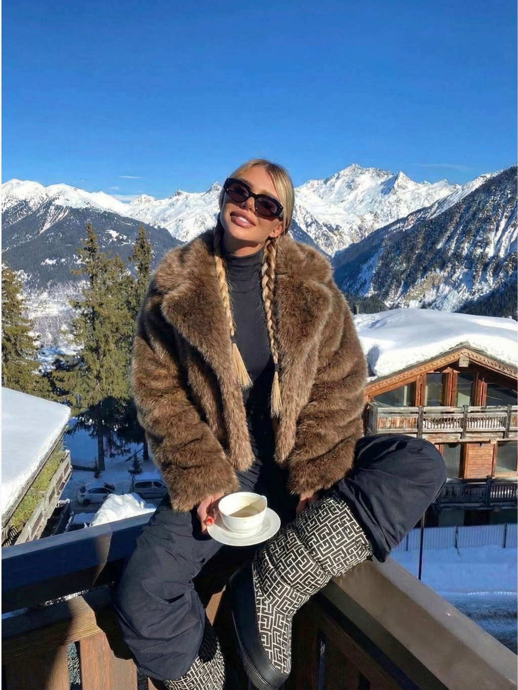 Kataleya | Cropped Oversized Faux Fur Coat