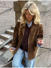 Women's Oversized Brown Trenchcoat with Wide Lapel | Ideal for Autumn/Winter