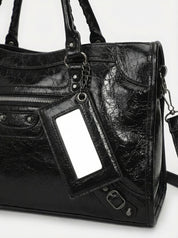 Carmela - Sac à main élégant avec un intérieur spacieux et un design minimaliste