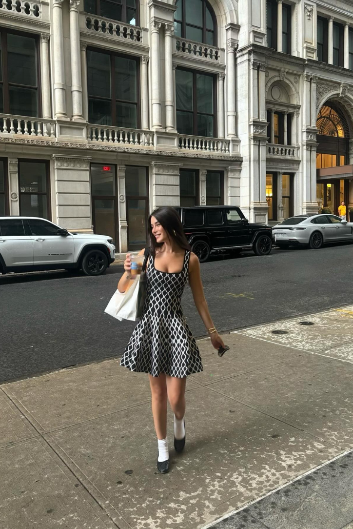 EMELIA_ESTRELLA_MINI_4.png