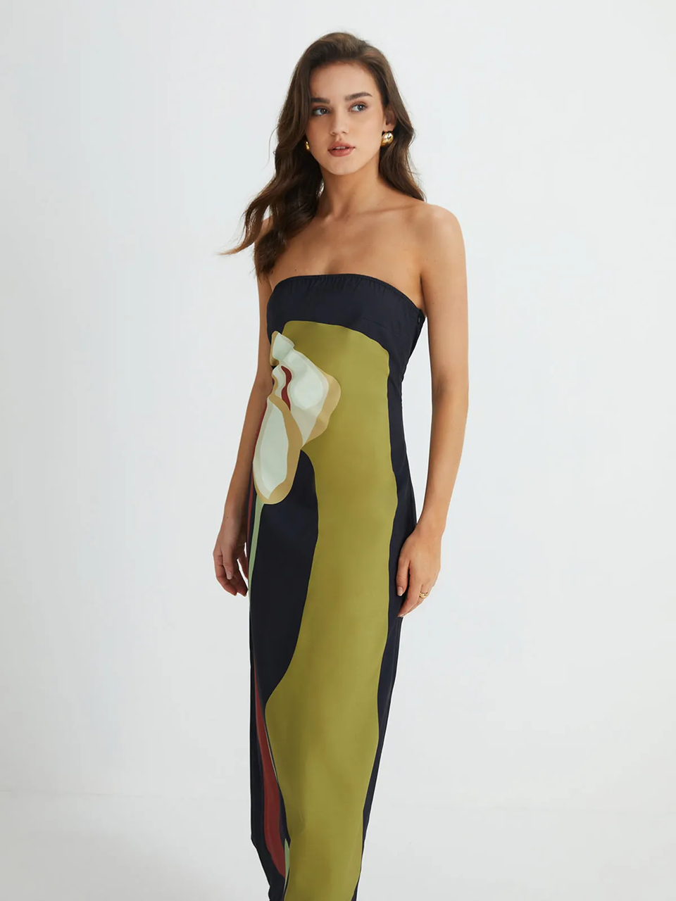 Emelia_Mauie_Maxi_Dress_3.png
