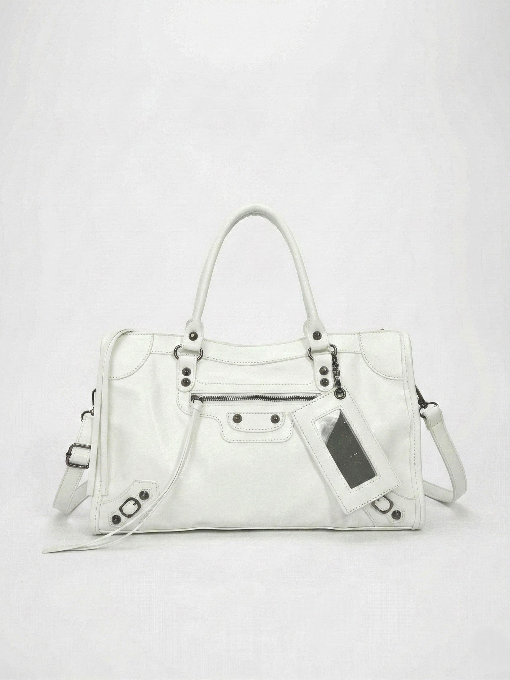 Carmela- Stylish Handbag with Spacious Interior & Minimalist Design