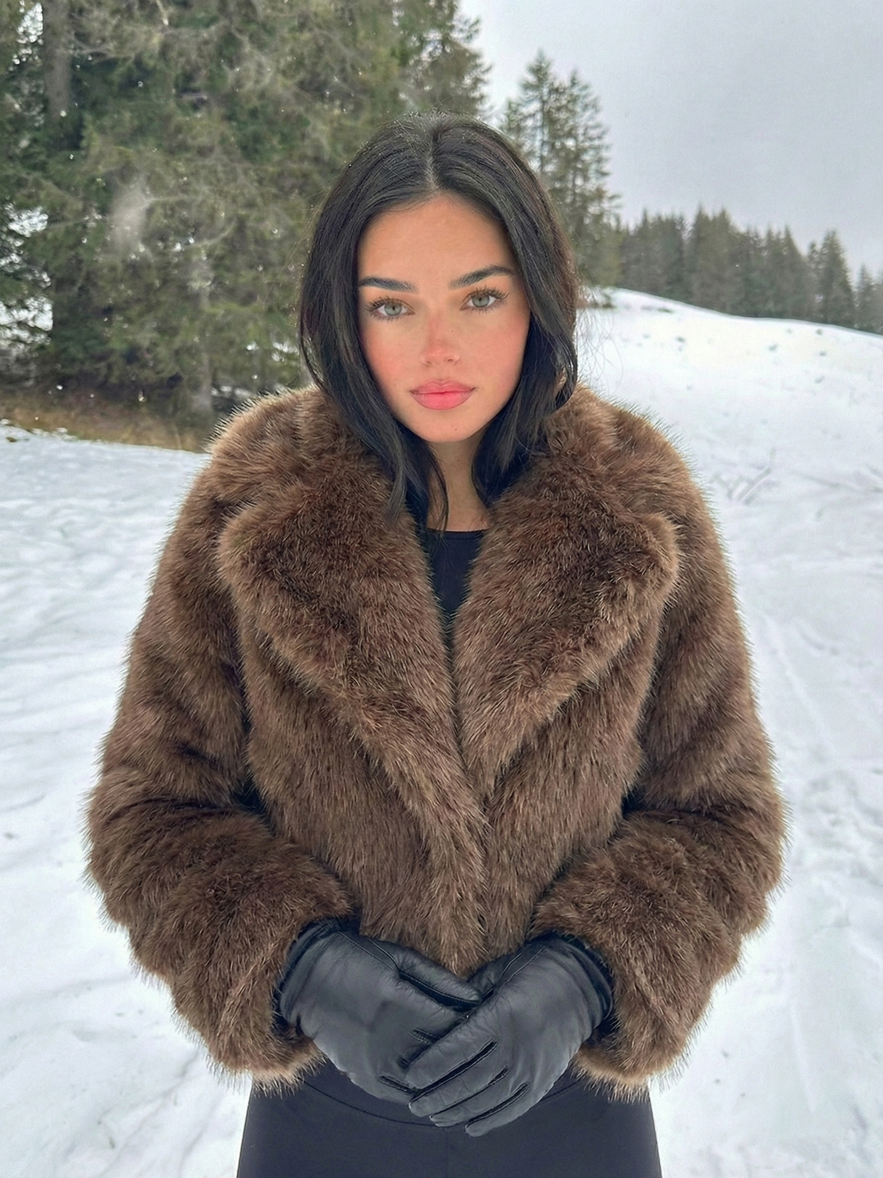 Ayla | Cropped Faux Fur Jacket with Wide Collar