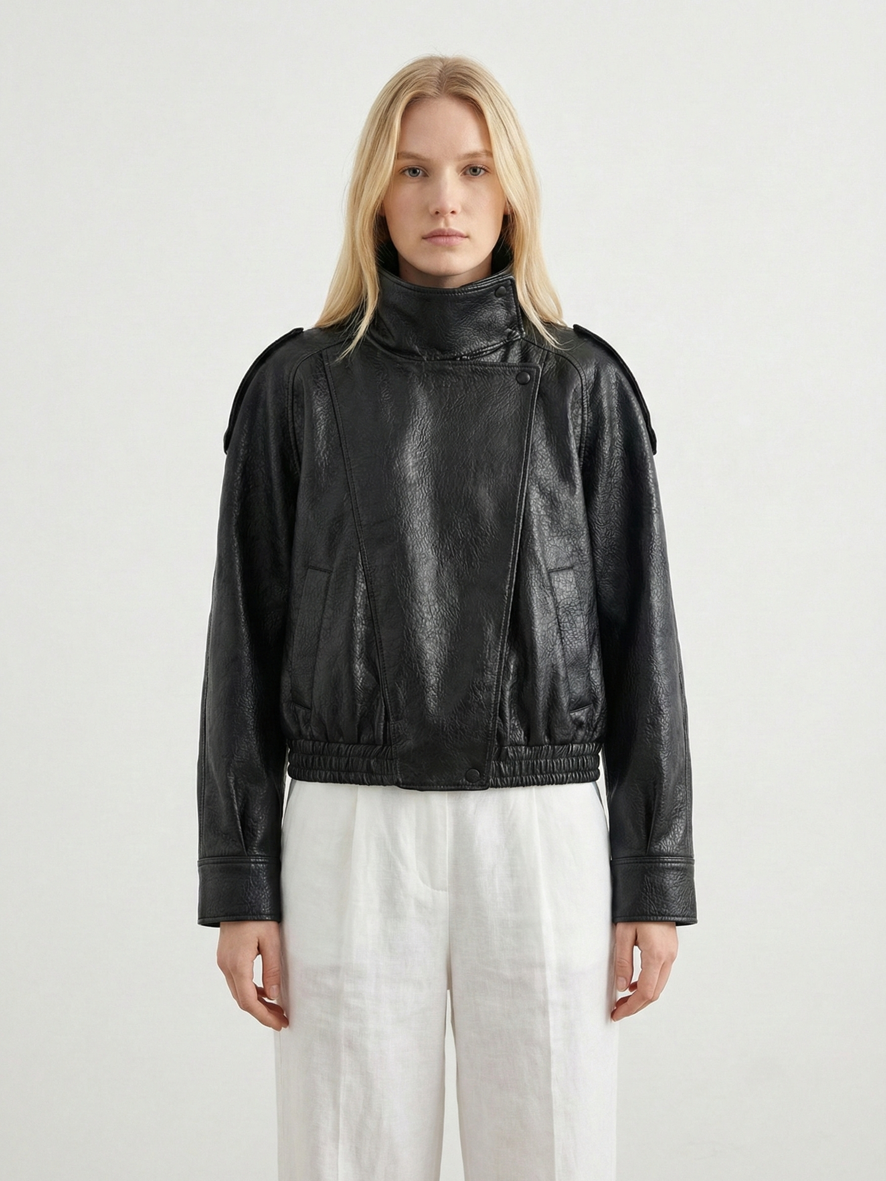 Felicia | Oversized-Kunstlederjacke mit hohem Kragen