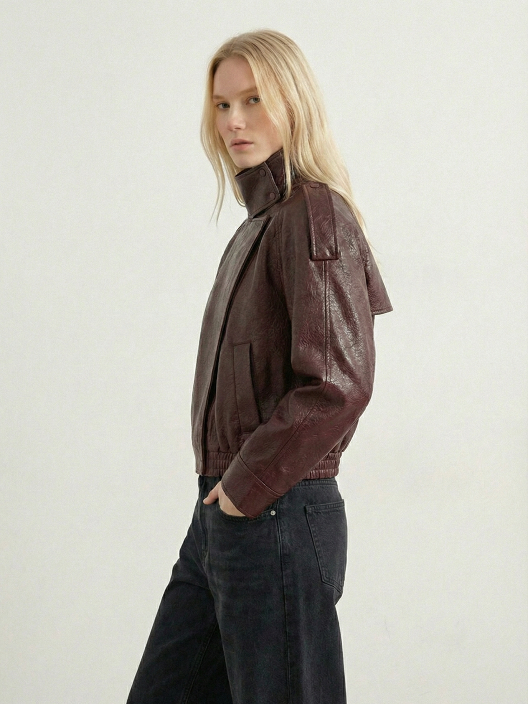 Felicia | Oversized-Kunstlederjacke mit hohem Kragen