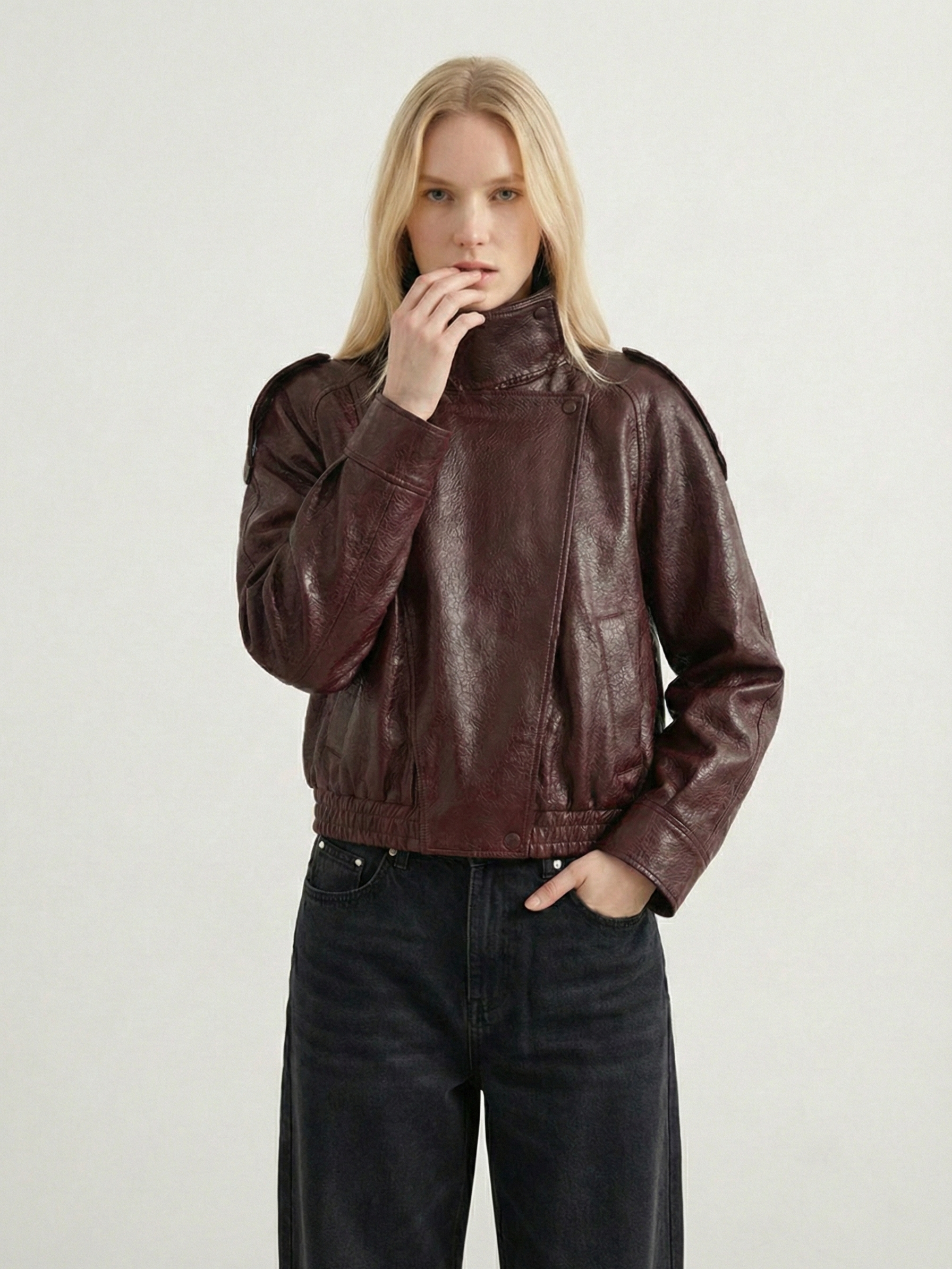 Felicia | Oversized-Kunstlederjacke mit hohem Kragen