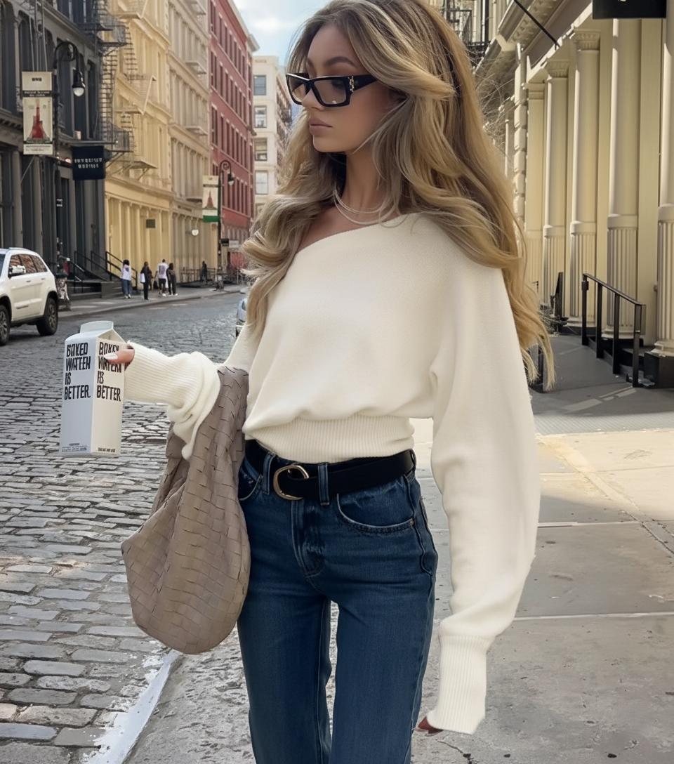 Lianna | Off-White Fuzy Sweater