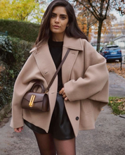 Reila Oversized Jacket with Pockets for Everyday Comfort