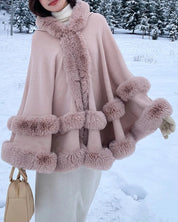 Norvège | Cape d'hiver bordée de fausse fourrure