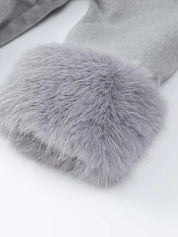 Céline | Manteau ceinturé à poignets en fausse fourrure