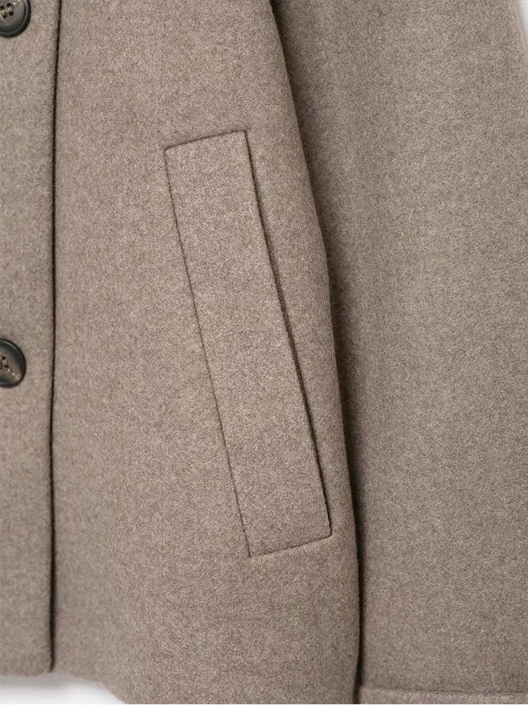 Angela | High-Neck Button Jacket