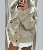 Cameron | Veste courte à col en fausse fourrure