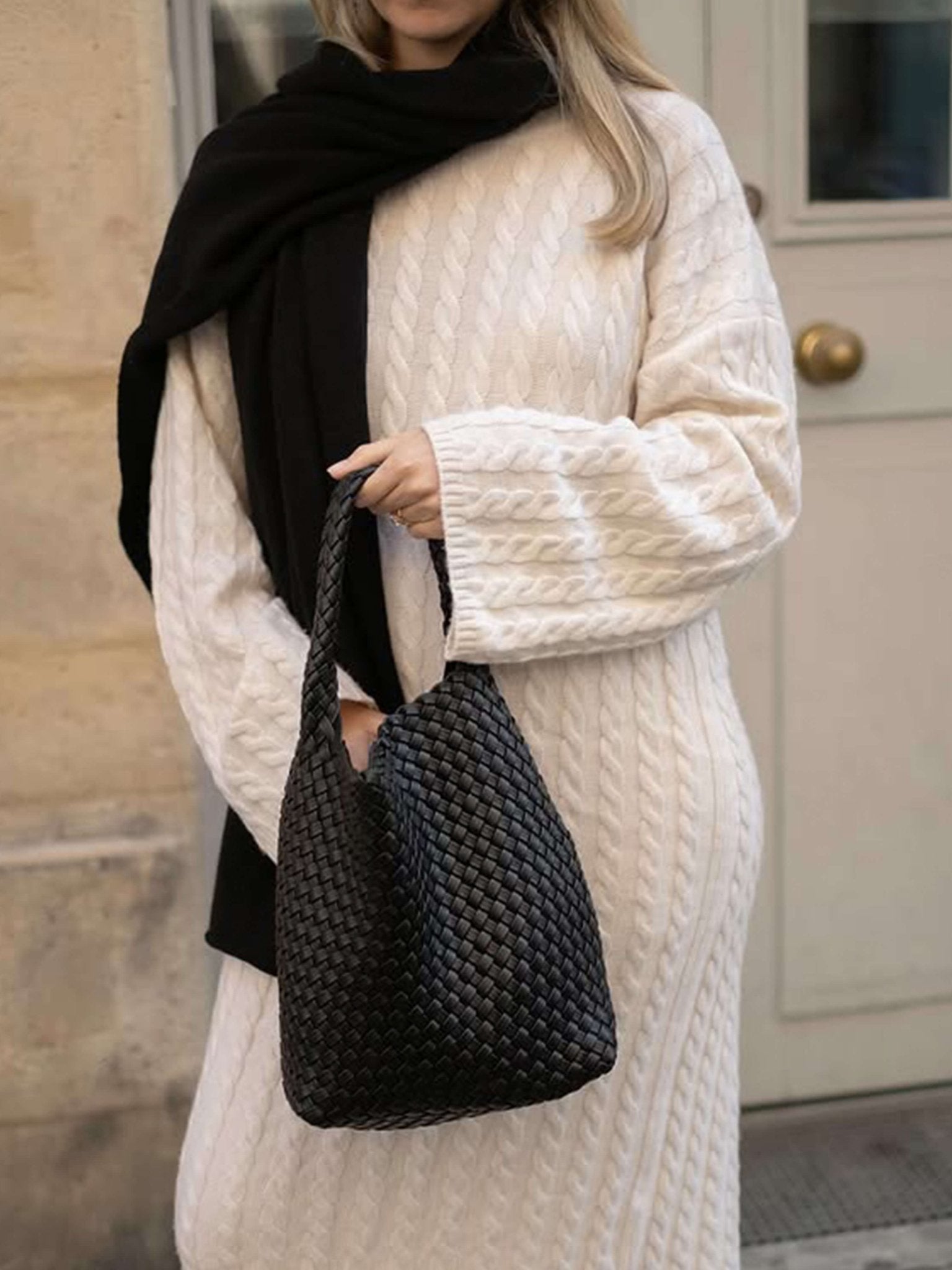 seame-cara-woven-bag-small-black-202252.jpg