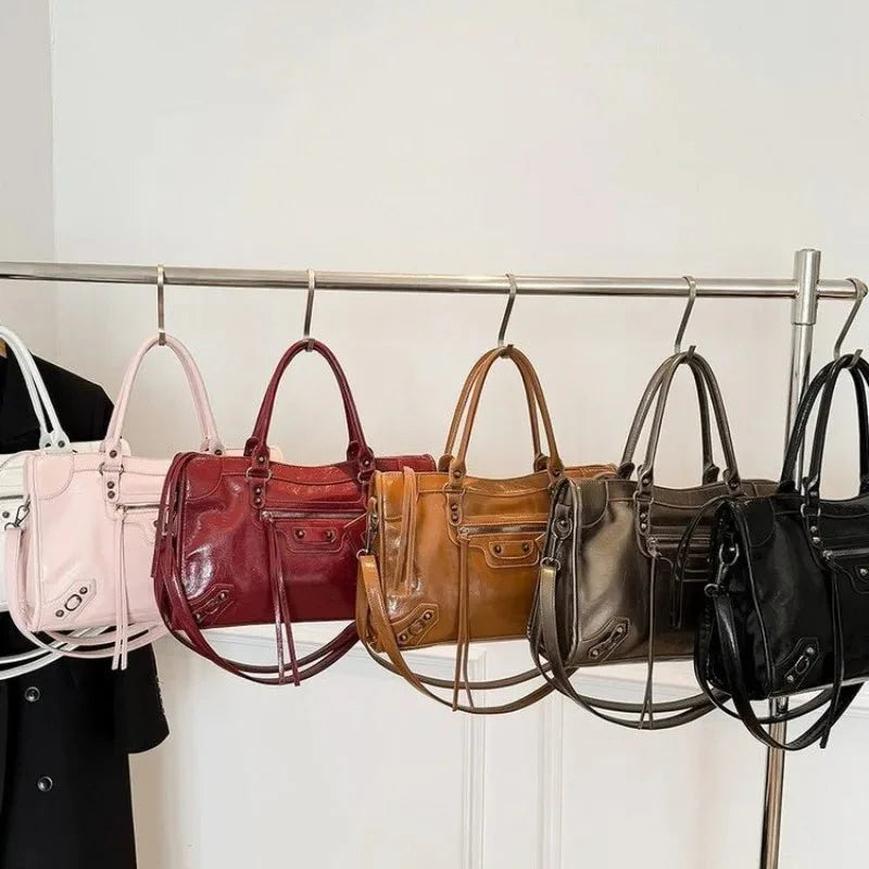 seame-carmela-stylish-handbag-with-spacious-interior-minimalist-design-black-4188289.webp