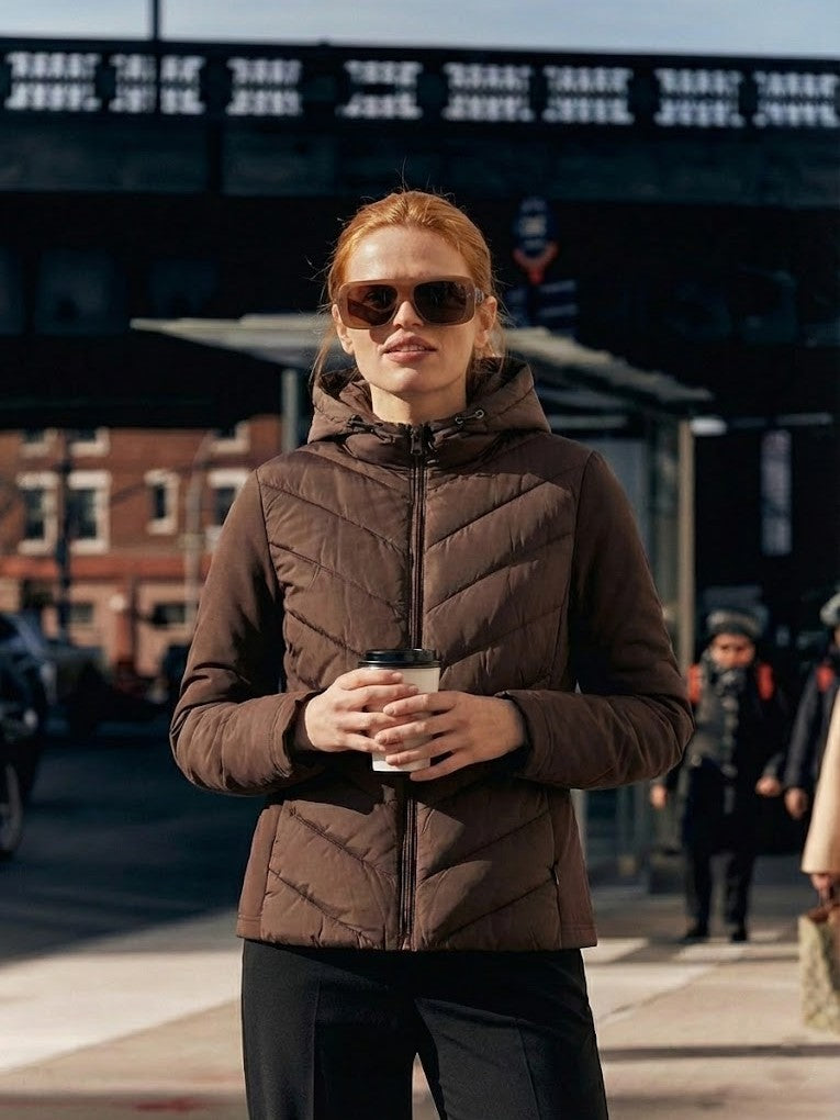 Emma | Wasserdichte Steppjacke mit Kapuze